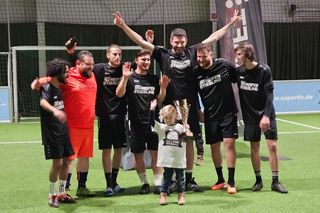 Reifen Stiebling gewinnt Fußball-Firmencup 