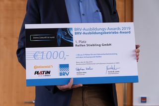Reifen Stiebling gewinnt Award - Bester Ausbildungsbetrieb 