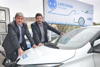 Herner Unternehmen nimmt Stromtankstelle in Betrieb