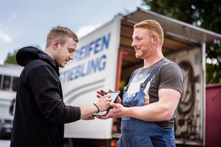 Herne: Wie die Digitalisierung bei Reifen ins Rollen kommt
