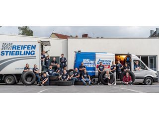 Stiebling-Auszubildende starten mit Fotoshooting ins Berufsleben